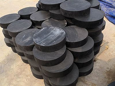 郁南县板式橡胶支座由若干层橡胶片与薄钢板经加压硫化